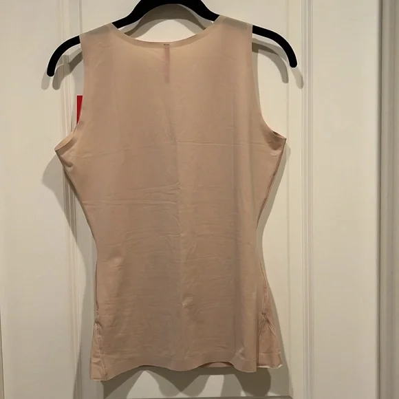 NWT Spanx Smoothing Tank - Picture 4 of 4